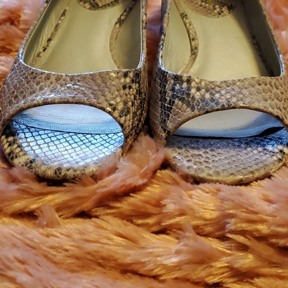 Size 9 NikeAir Cole Haan Faux Snakeskin Wedges - Picture 2 of 9